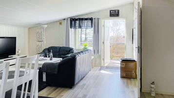 House | 2 bedrooms, individually furnished