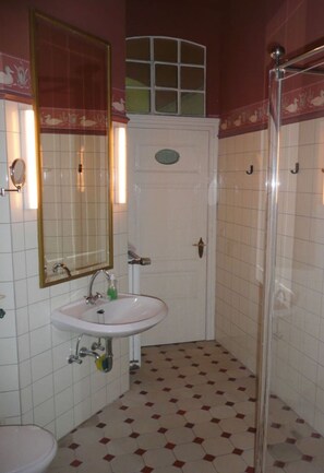 Apartment | Bathroom - Nice Apartment in Hesse With Relaxation Area (Trendelburg)