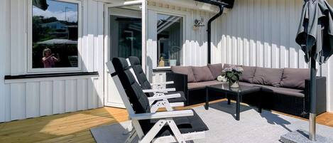 House | Terrace/patio