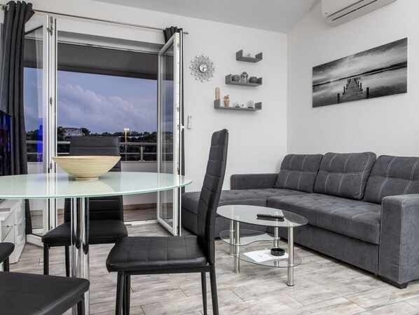 Apartment | Living area - Apartment Mia - Two Bedroom Apartment With Balcony (Split)
