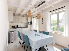 House | Dining