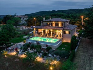 Casa | Piscina | Piscina externa