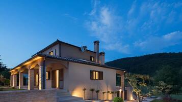 House | Exterior