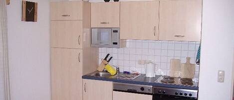 Casa | Cocina privada | Horno, tetera eléctrica y tostadora