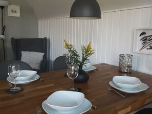 Dining - Slanitz Modern Retreat (Wittmund)