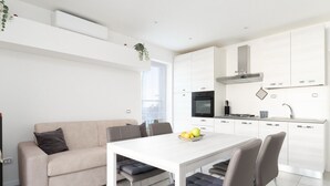 Apartment | Private kitchen | Fridge, microwave, oven, stovetop - Apartment Baricevic (Opatija)