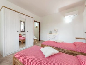 Villa | 4 habitaciones, muebles diferentes y ropa de cama 