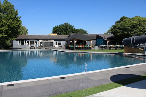 Chalet | Pool | Outdoor pool
