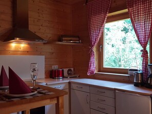 Private kitchen - Holiday Home in the Large Garden (Ilsenburg)