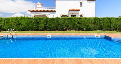 3 bedrooms house - a/ac-Swimming pool-Barbecue 186 UHC MAGRANERS