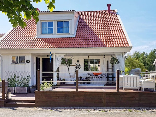 House | Exterior
