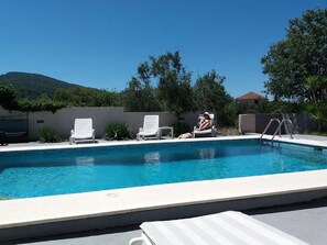 Pool - Apartments Villa Dona -two Bedroom Apartment With Shared Swimming Pool (Vela Luka)