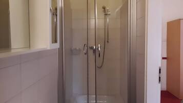 Apartment | Bathroom