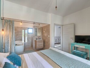 Villa | 4 habitaciones y tabla de planchar con plancha 