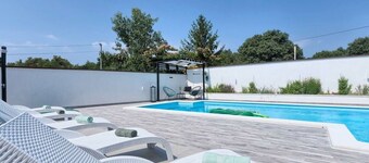 Villa Barbara Comfortable Holiday Residence
