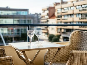 Apartment | Dining - Apartment in Koksijde With Side Sea View (Koksijde)