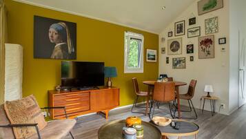 Cottage | Living area