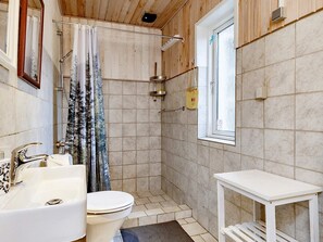 Ferienhaus | Badezimmer