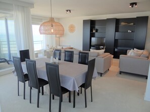 Apartment | Dining