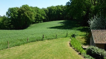 2 bedrooms, individually furnished