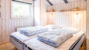 House - 8 Person Holiday Home in Blavand (Blavand)