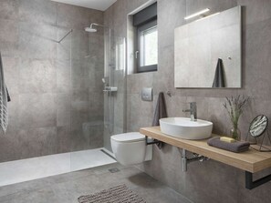 House | Bathroom - Tasteful Villa in Labin With Private Outdoor Pool (Labin)