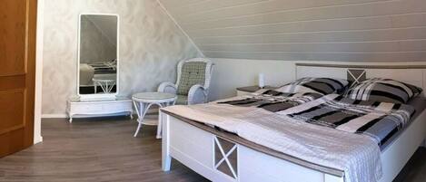 Apartment | 2 bedrooms, individually furnished