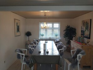 House | Dining