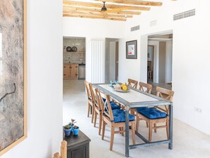 House | Dining