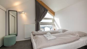 Rumah | 3 kamar tidur dan dilengkapi dengan perabotan berbeda-beda