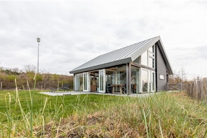 Exterior - Holiday Home in Renesse Near the Beach (Renesse)