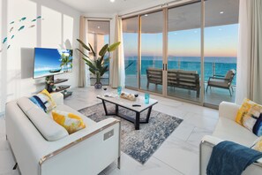 Smart TV - Esmeralda Beach Resort 3 Bedrooms Condo C 601 (Puerto Peñasco)