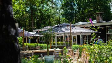 Chalet | Dining