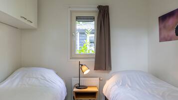 Chalet | 2 bedrooms, individually furnished, bed sheets