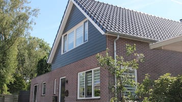 Villa | Exterior