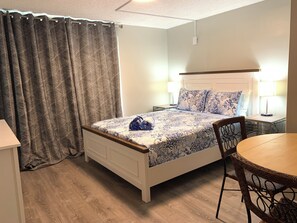 Iron/ironing board, free WiFi, bed sheets