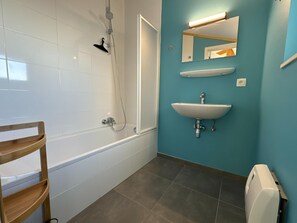 Ferienhaus | Badezimmer