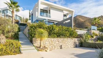 Villa | Bahagian luar