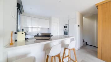 Villa | Private kitchen | Toaster