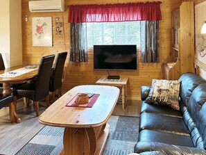 House | Interior - 4 Person Holiday Home in Lysoysundet (Orland)