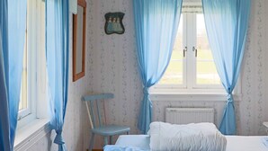 Unclassified image, 3 of 24, button - 6 Person Holiday Home in Varobacka (Väröbacka)