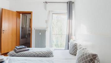 House | 3 bedrooms, iron/ironing board