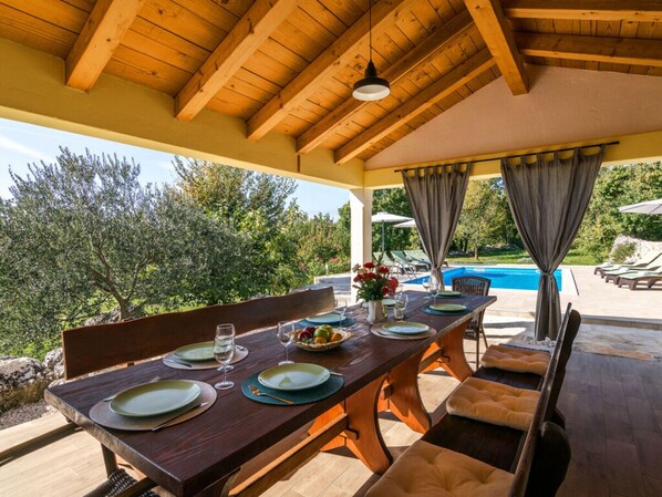 Dining - Villa Casa Ida Comfortable Holiday Residence (Groznjan)