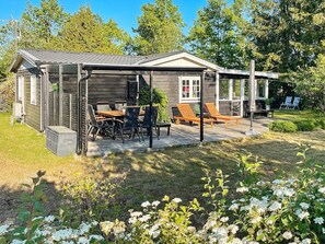 House | Outdoor dining