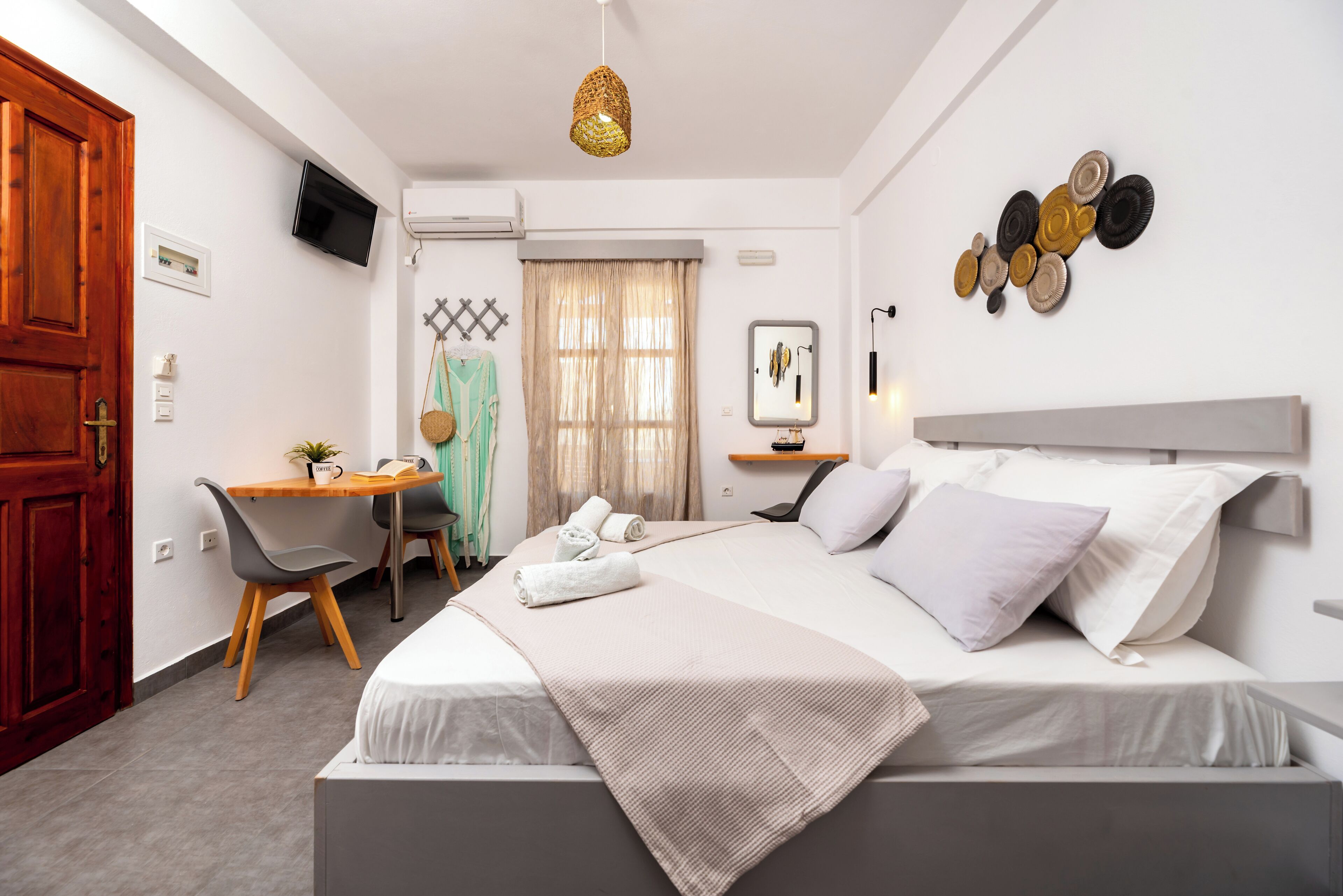 Family Apartment | 1 bedroom, premium bedding, Tempur-Pedic beds, laptop workspace