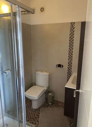 Apartment | Bathroom