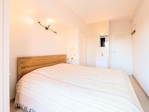 Appartement | 2 chambres, fer et planche à repasser