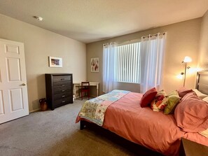 2 Schlafzimmer, Bügeleisen/Bügelbrett, Reisekinderbett, WLAN