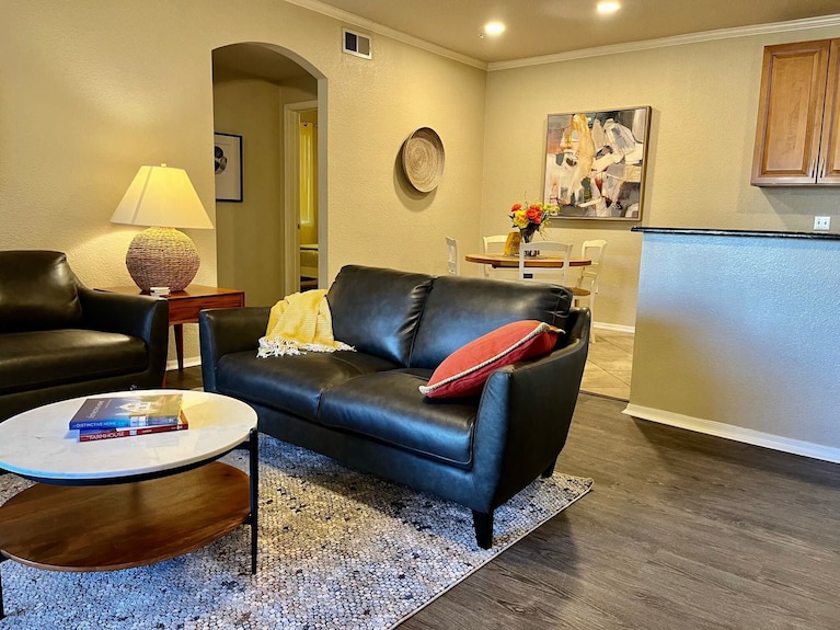 Gated Condo, Heated Pool, Spa, Gym, Near Zoo - Phoenix, AZ