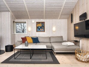 Living area - 4 Star Holiday Home in Glesborg (Glesborg)